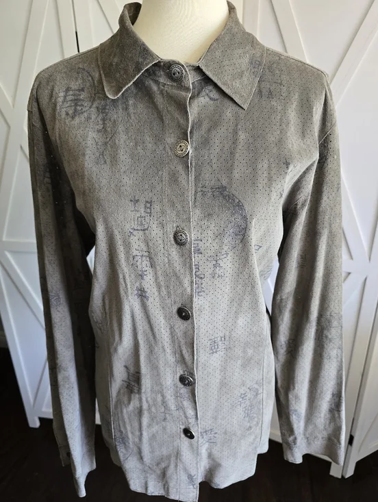 Chico’s Vintage Long-Sleeve Asian Calligraphy Print Suede Leather Shirt-Jacket - Picture 2 of 10